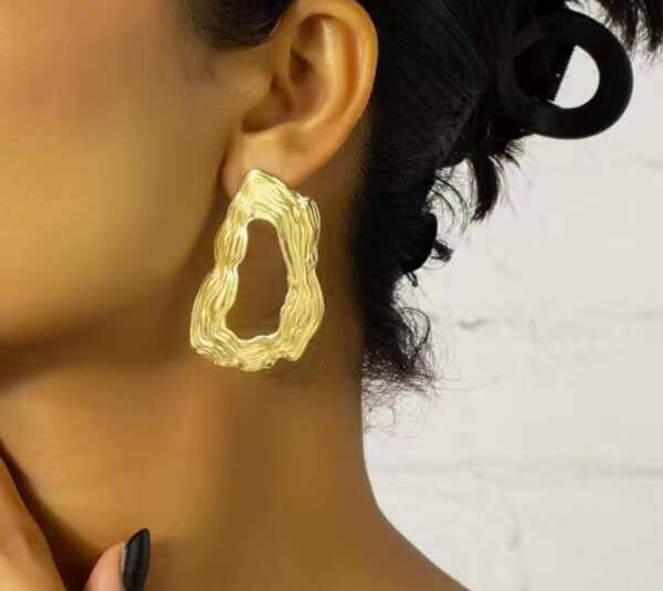 Aeoss Golden Statement Round Earpiece for Women | Big Earrings | Party Jewelry | Gifts (Hammered Gold) - Image 2