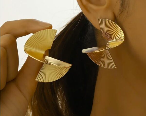 Aeoss Twisted Statement Earrings for Women | Stylish Party Earrings | Gift for Women and Girls - Image 3