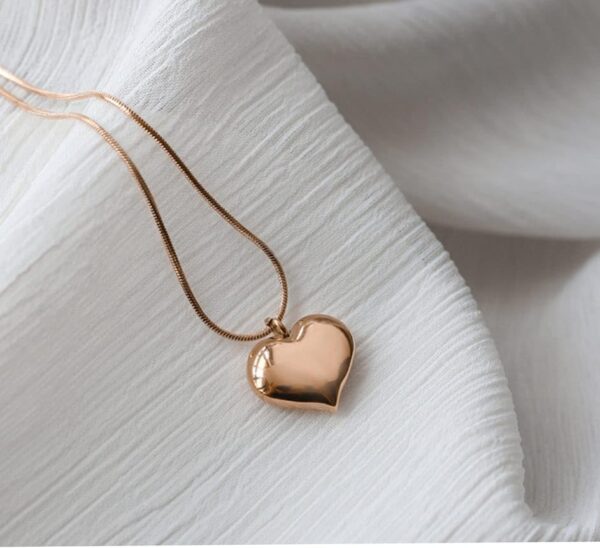 Aeoss Rose Gold Heart Pendant Necklace Neckchain for Women | Stainless Steel Anti Tarnish Chain Waterproof Necklace Jewelry, Stylish Heart Pendant Necklace For Women/Girls (Rose Gold) - Image 3
